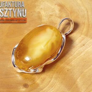 Złocista Zawieszka z Bursztynem w Srebrze