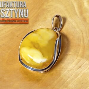 Zawieszka z Ciepłym Miodowym Bursztynem