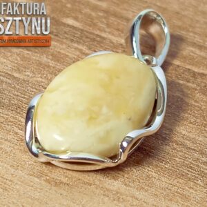 Zawieszka z Naturalnego Białego Bursztynu