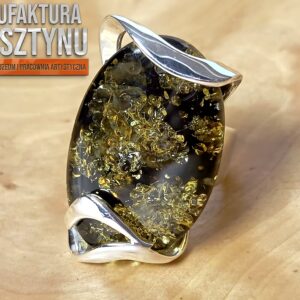 Pierścionek Srebrny z Zielonym Bursztynem