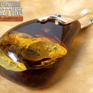 Zawieszka z bursztynem bałtyckim