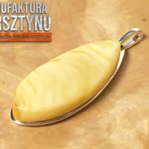 Zawieszka z bursztynu mlecznego